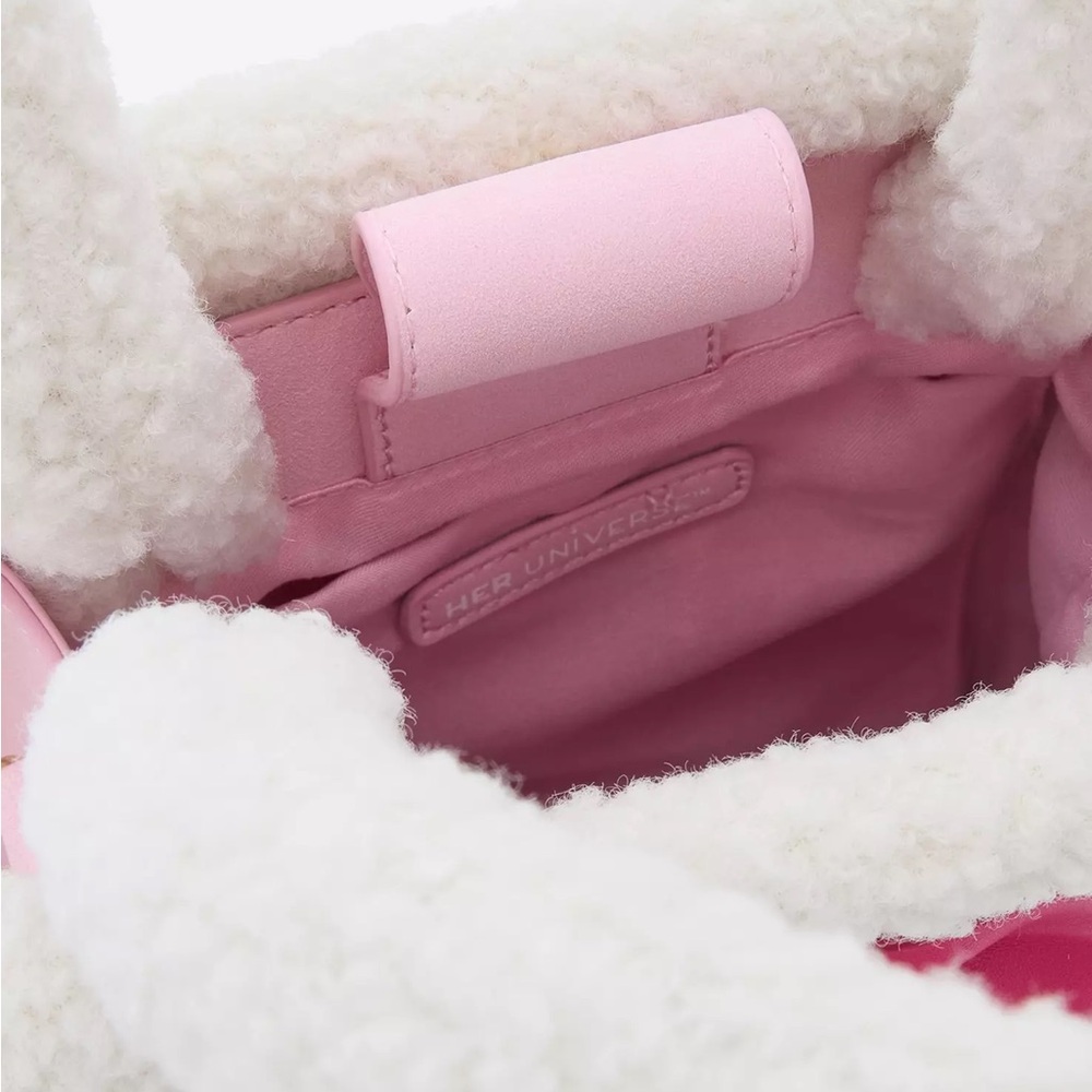 Sanrio Hello Kitty & Mimi Crossbody Bag - Picture 7 of 10